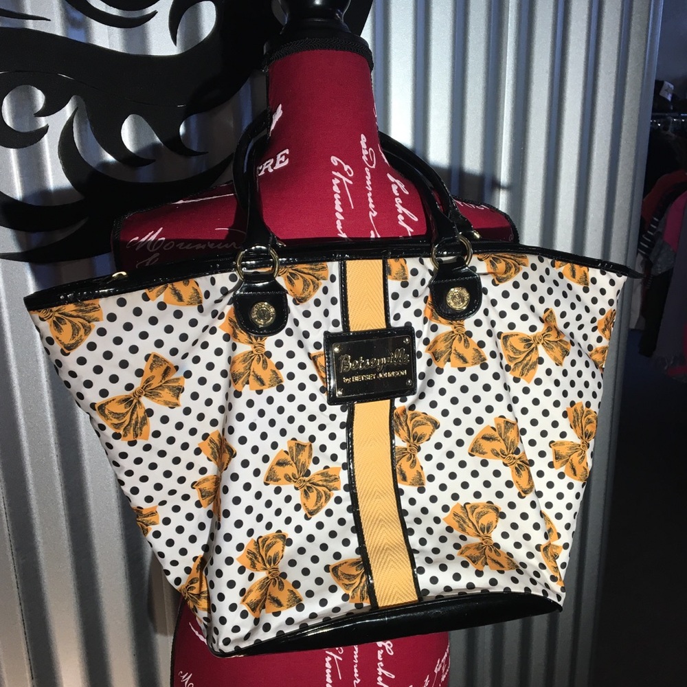 BETSEYVILLE Handbag Polkadot & Bow 50's are Back!!